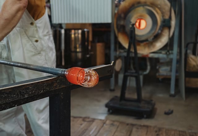 Blown Glass in Mexico: History & Process | ISEB Blown Glass in Mexico: History & Process | ISEB